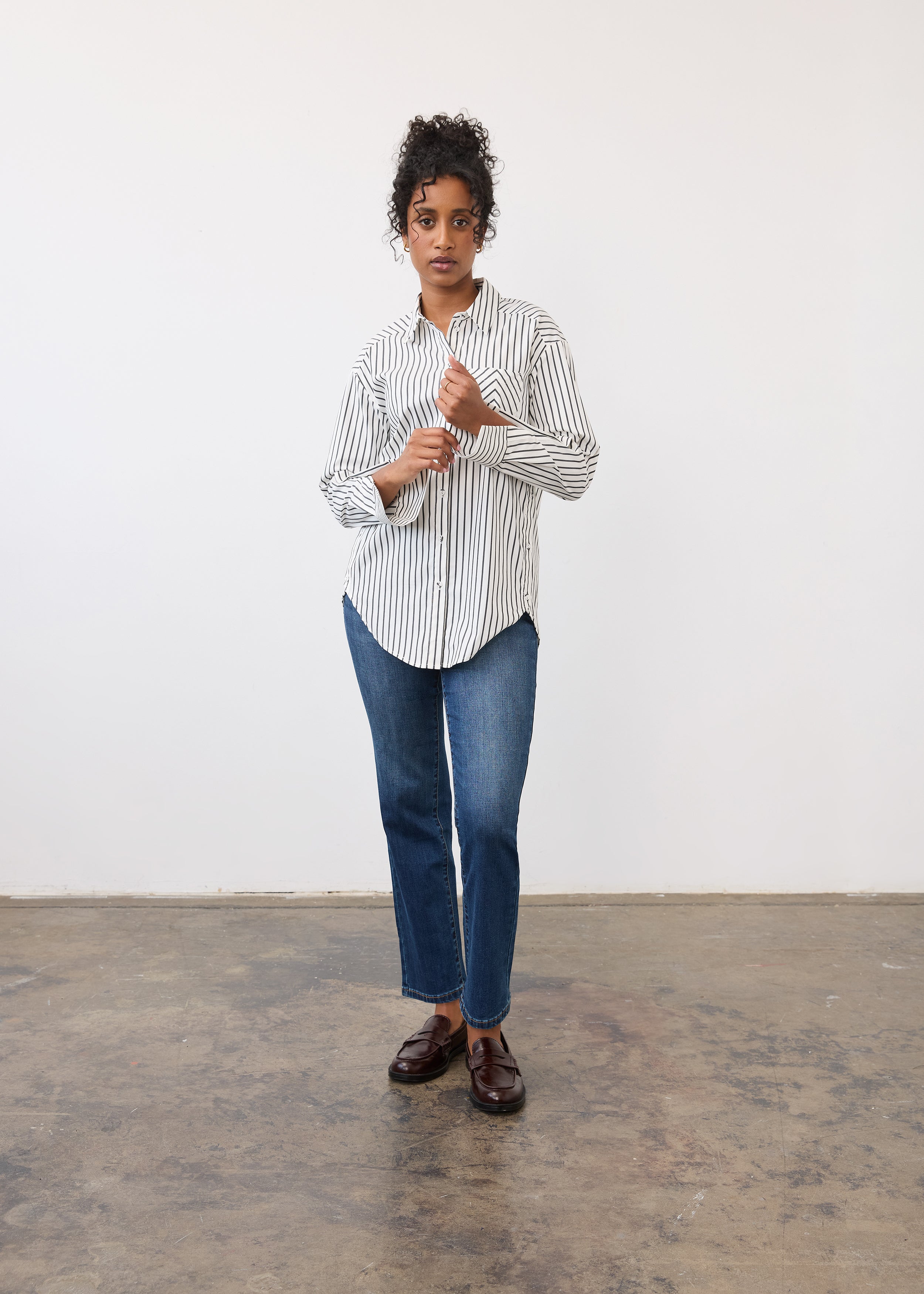 Full view of model in Pull-On Straight Leg Denim in Hout, highlighting comfortable fit and straight leg design by French Dressing Jeans (FDJ)