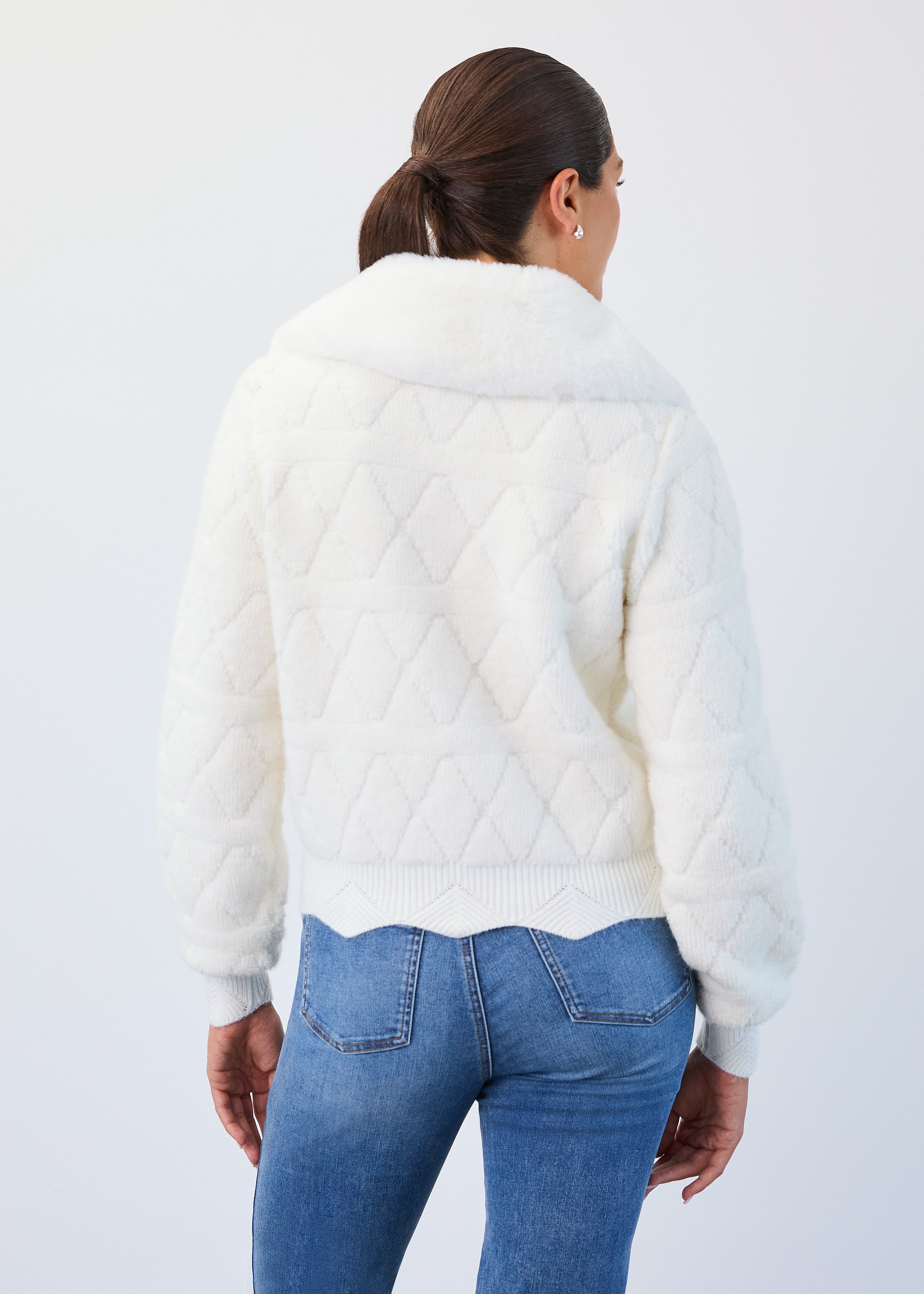 Detachable collar sweater bomber