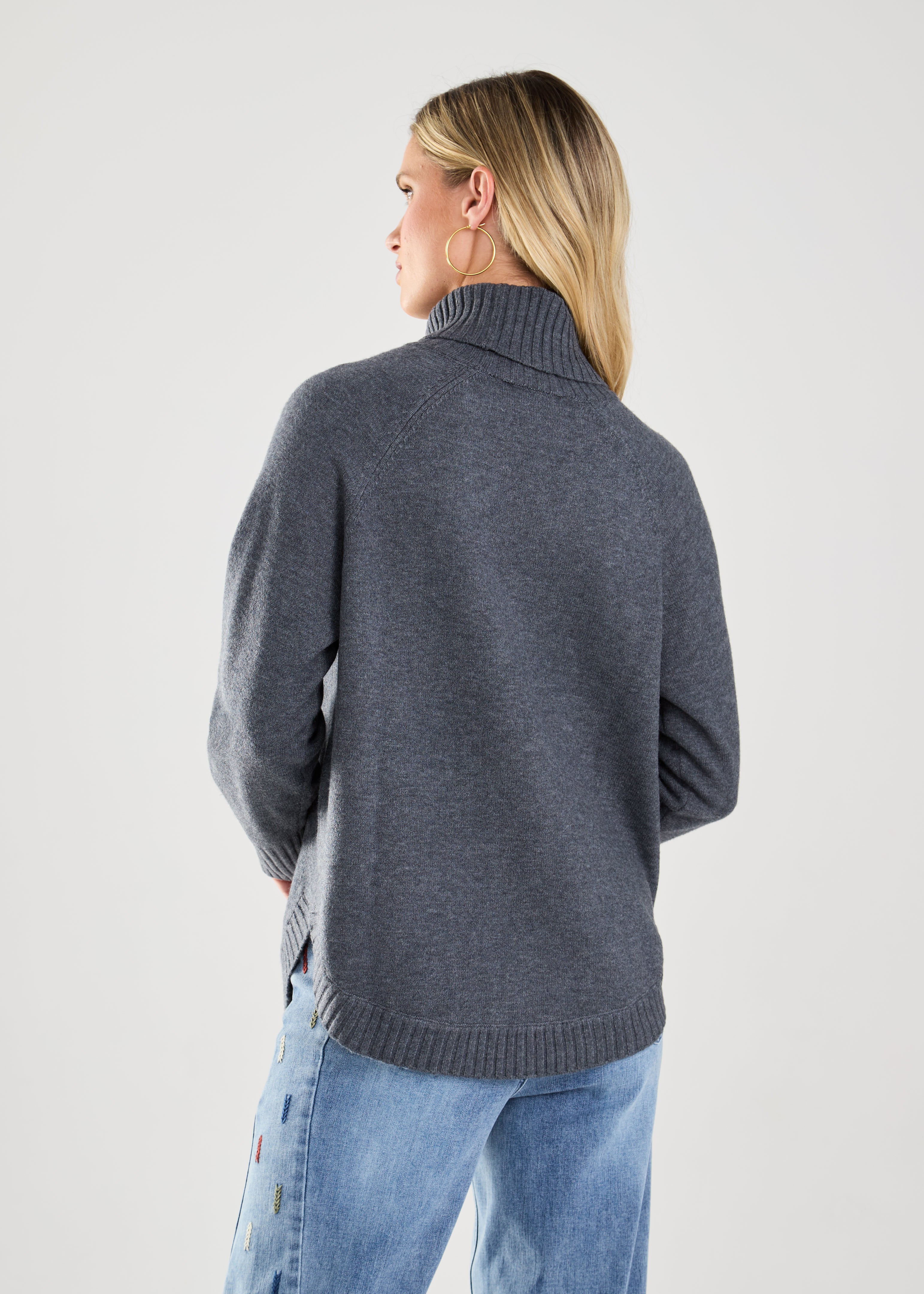 LONG SLEEVE COWL NECK SWEATER