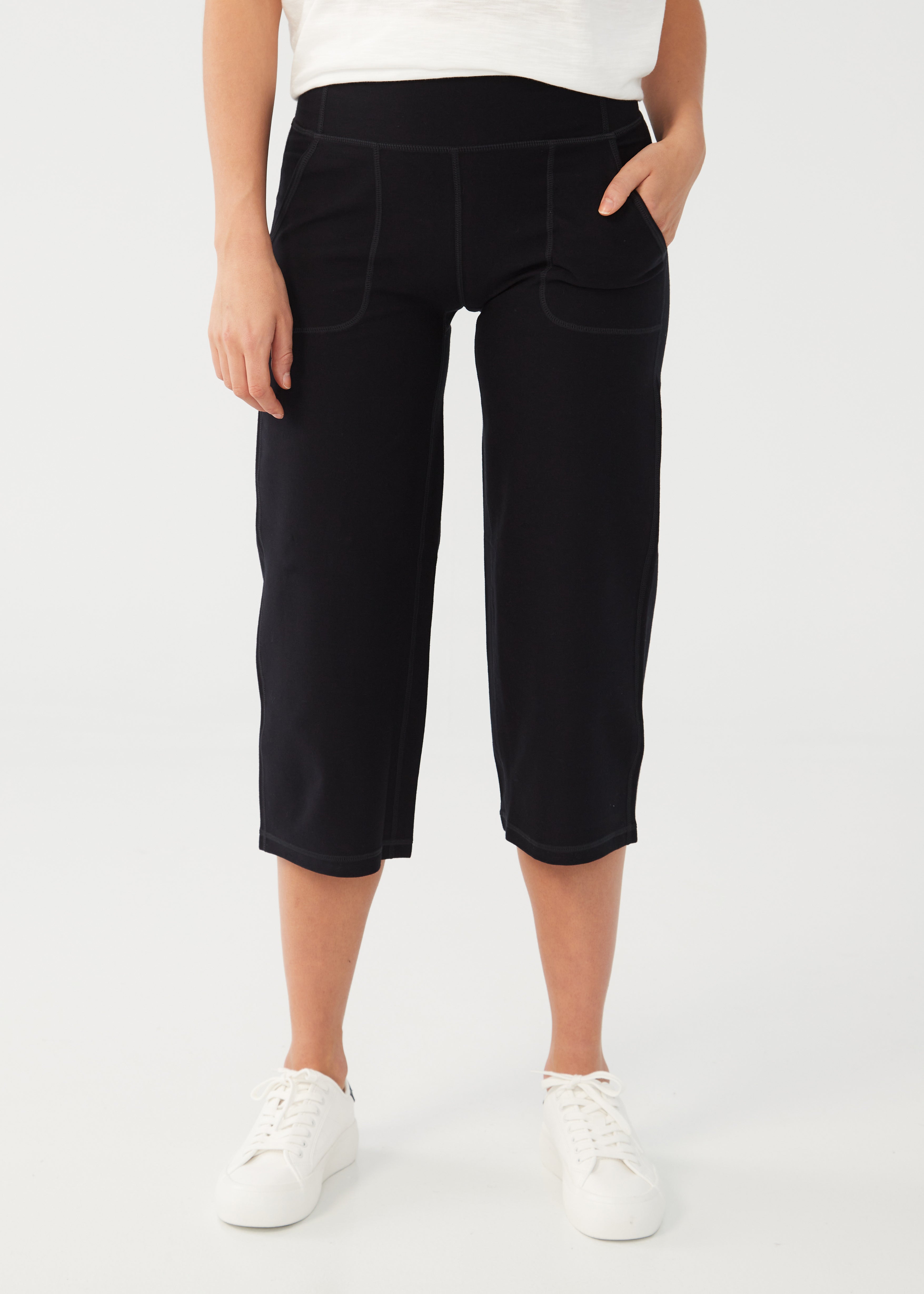 STRAIGHT LEG CAPRI WITH POCKETS