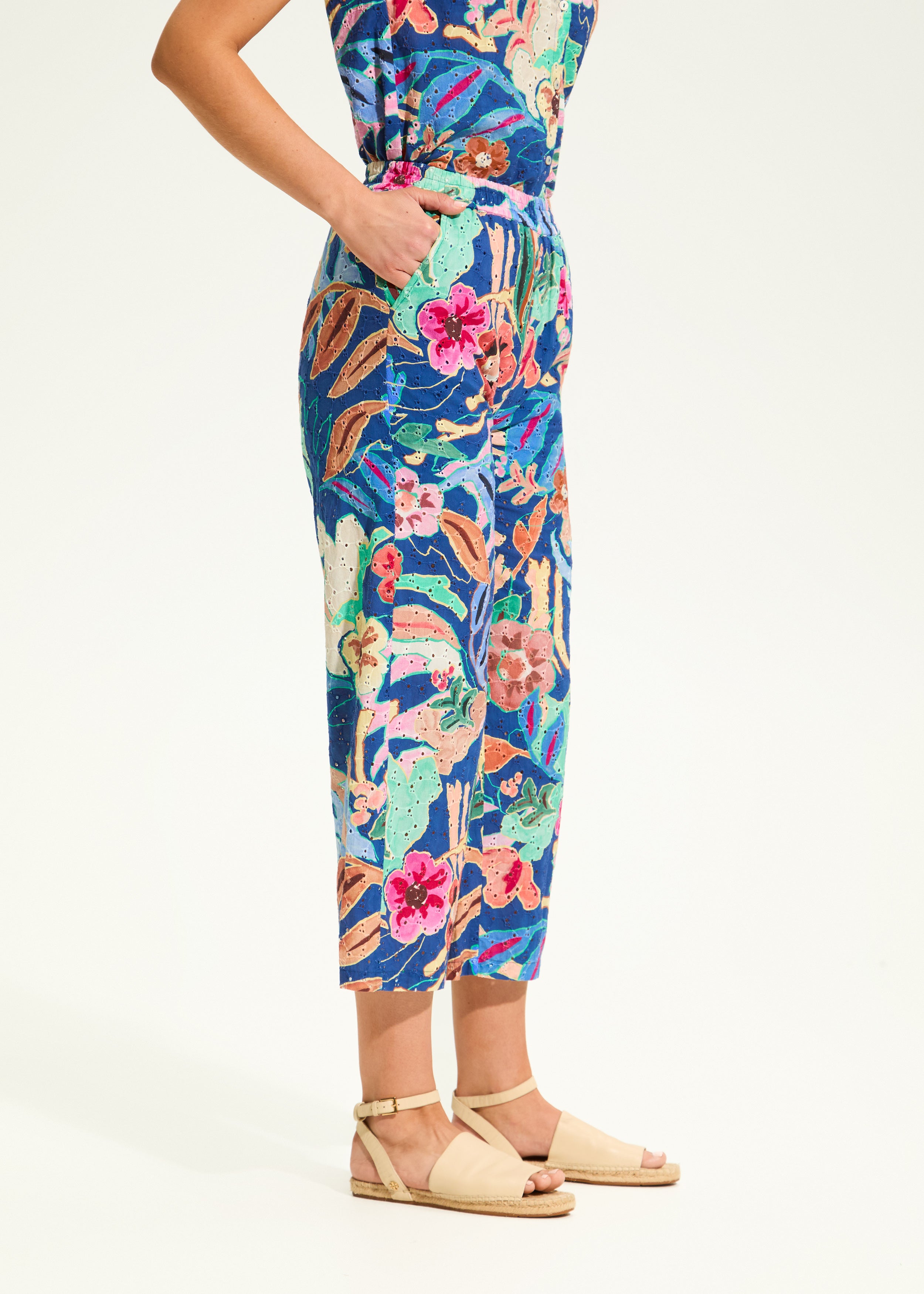 Eyelet Pull-On Crop Wide Leg