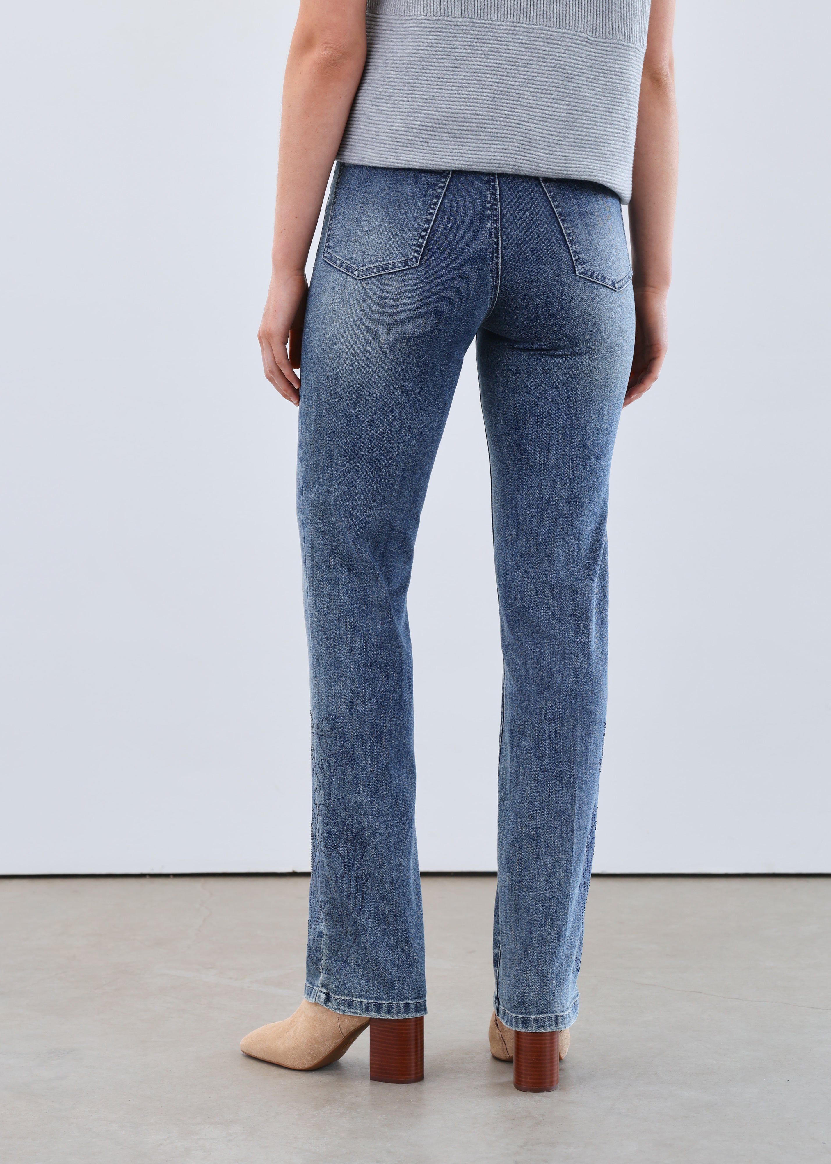 pull-on straight leg