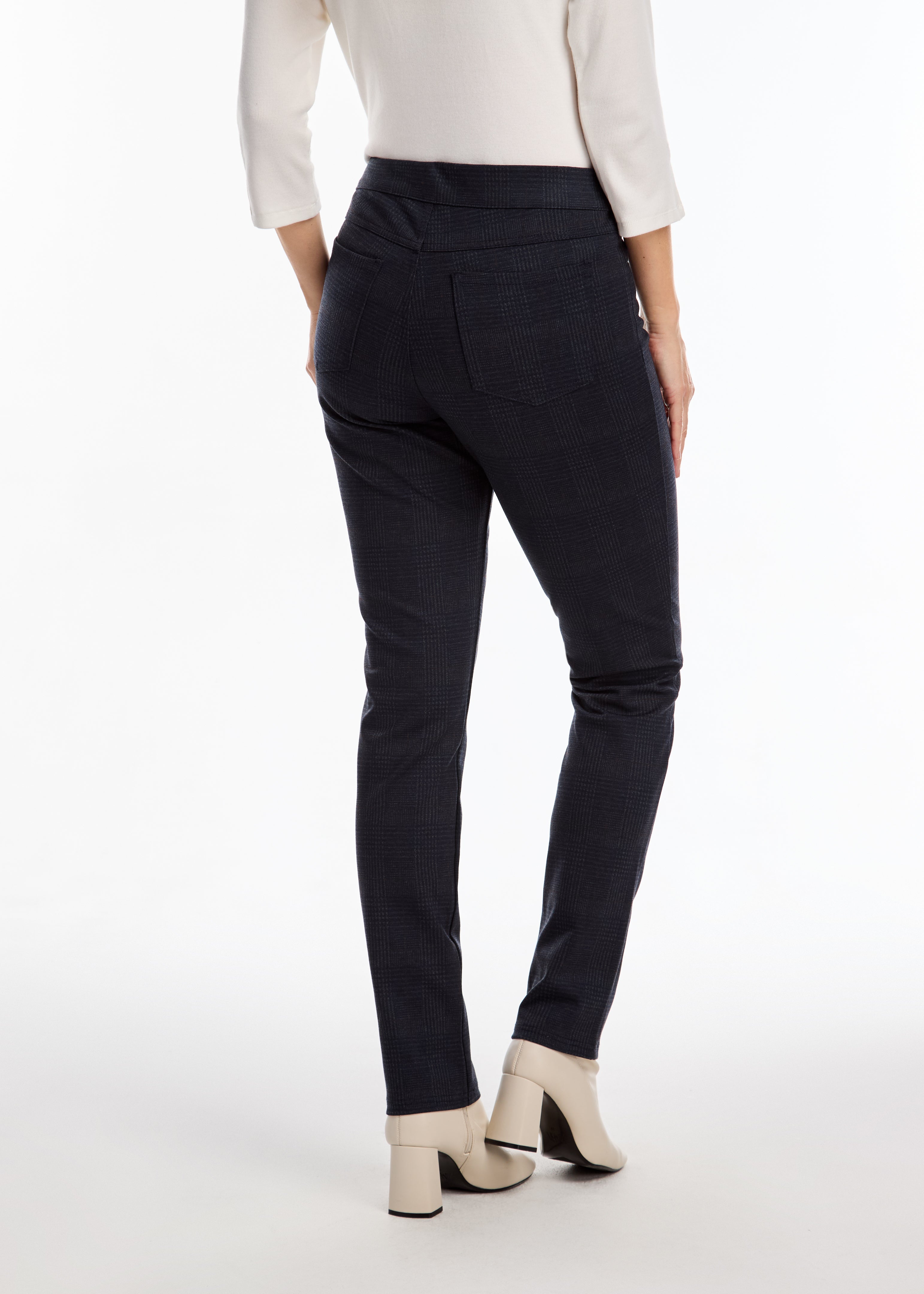 PULL-ON SLIM LEG