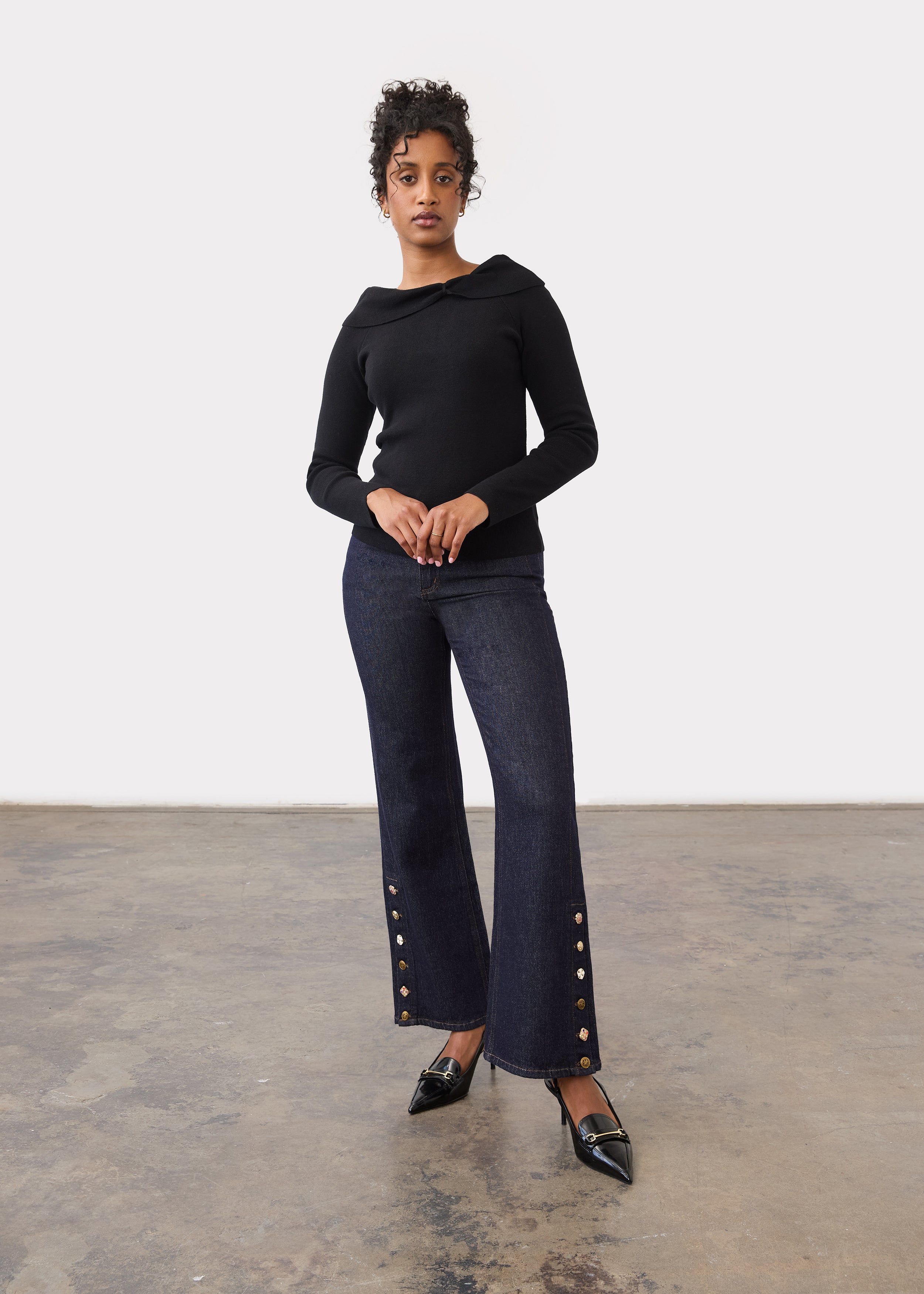 Model in full view wearing Suzanne pant in blueberry, highlighting comfortable fit by French Dressing Jeans (FDJ)