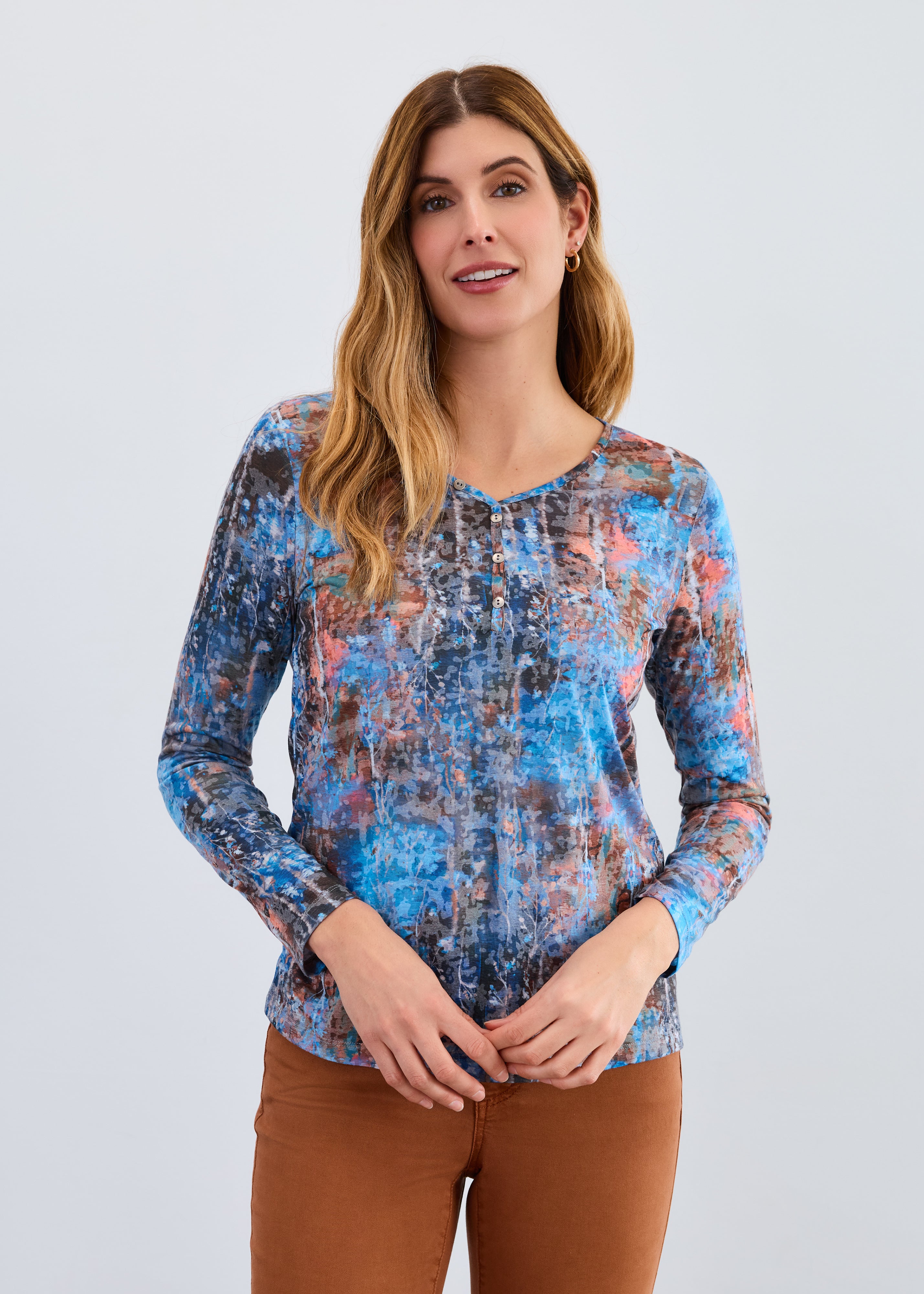 Long sleeve v-neck top