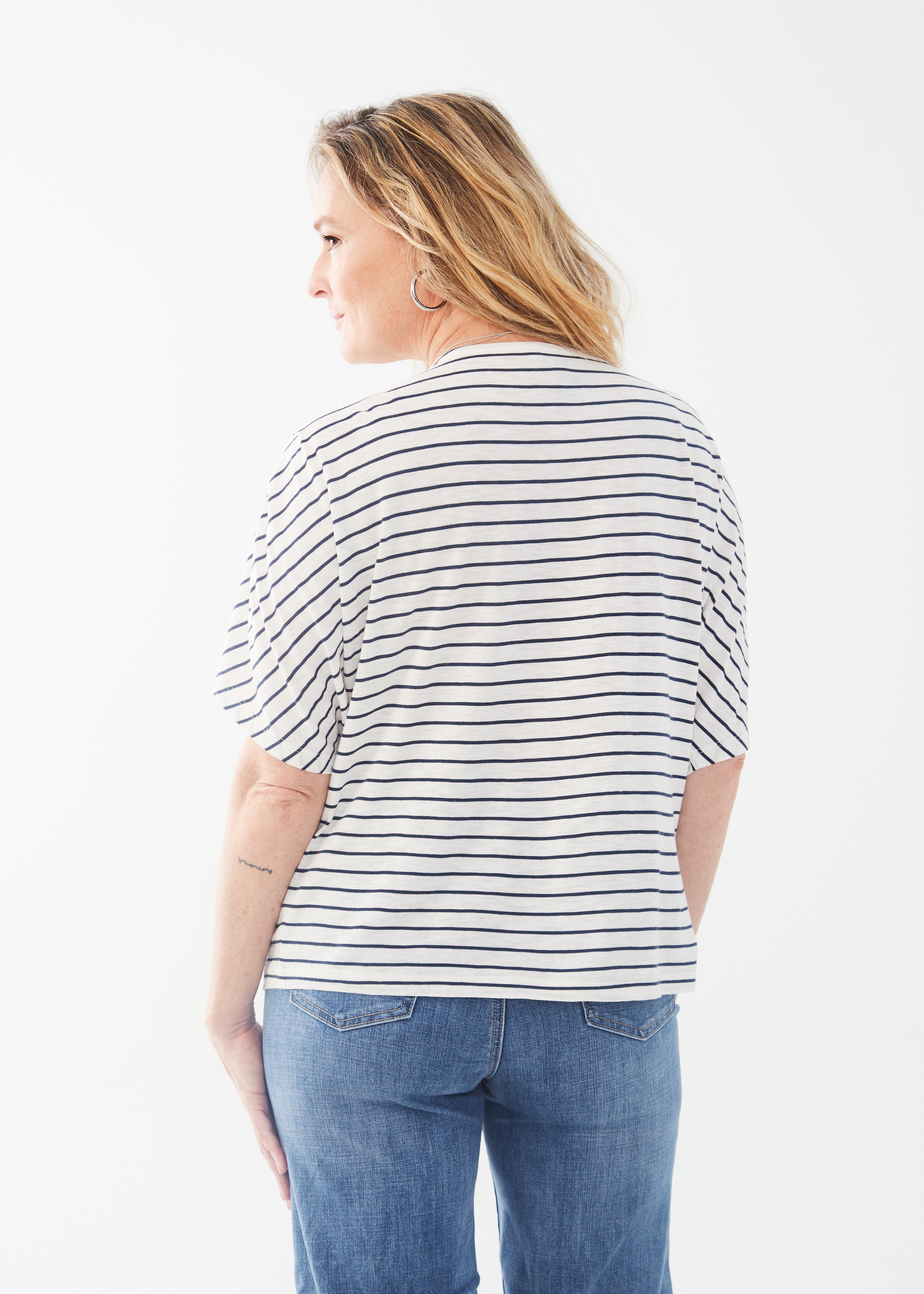 BOAT NECK ELBOW SLEEVE TOP