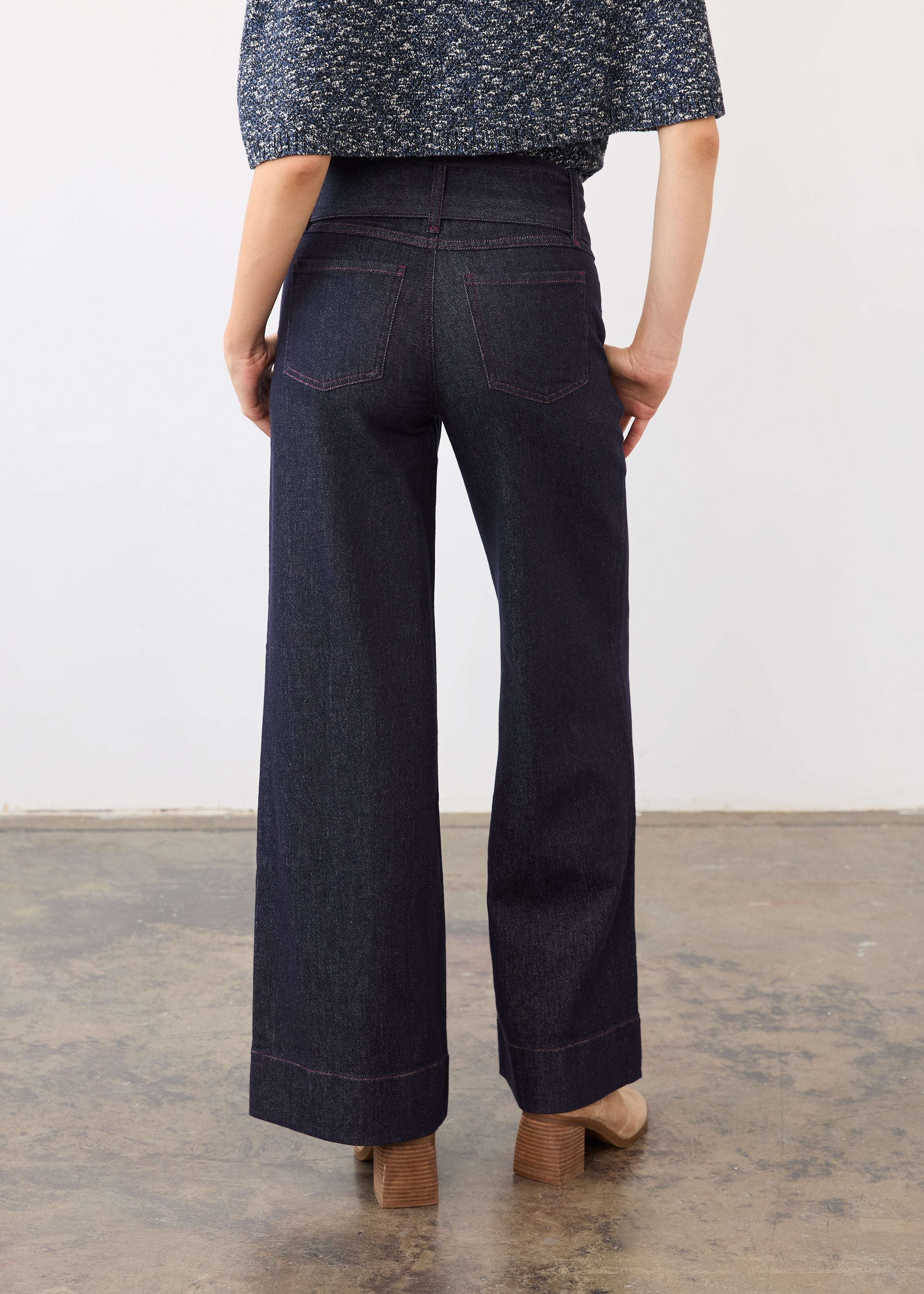 Back profile of Suzanne pant in blueberry, showcasing straight leg and back patch pockets by French Dressing Jeans (FDJ)