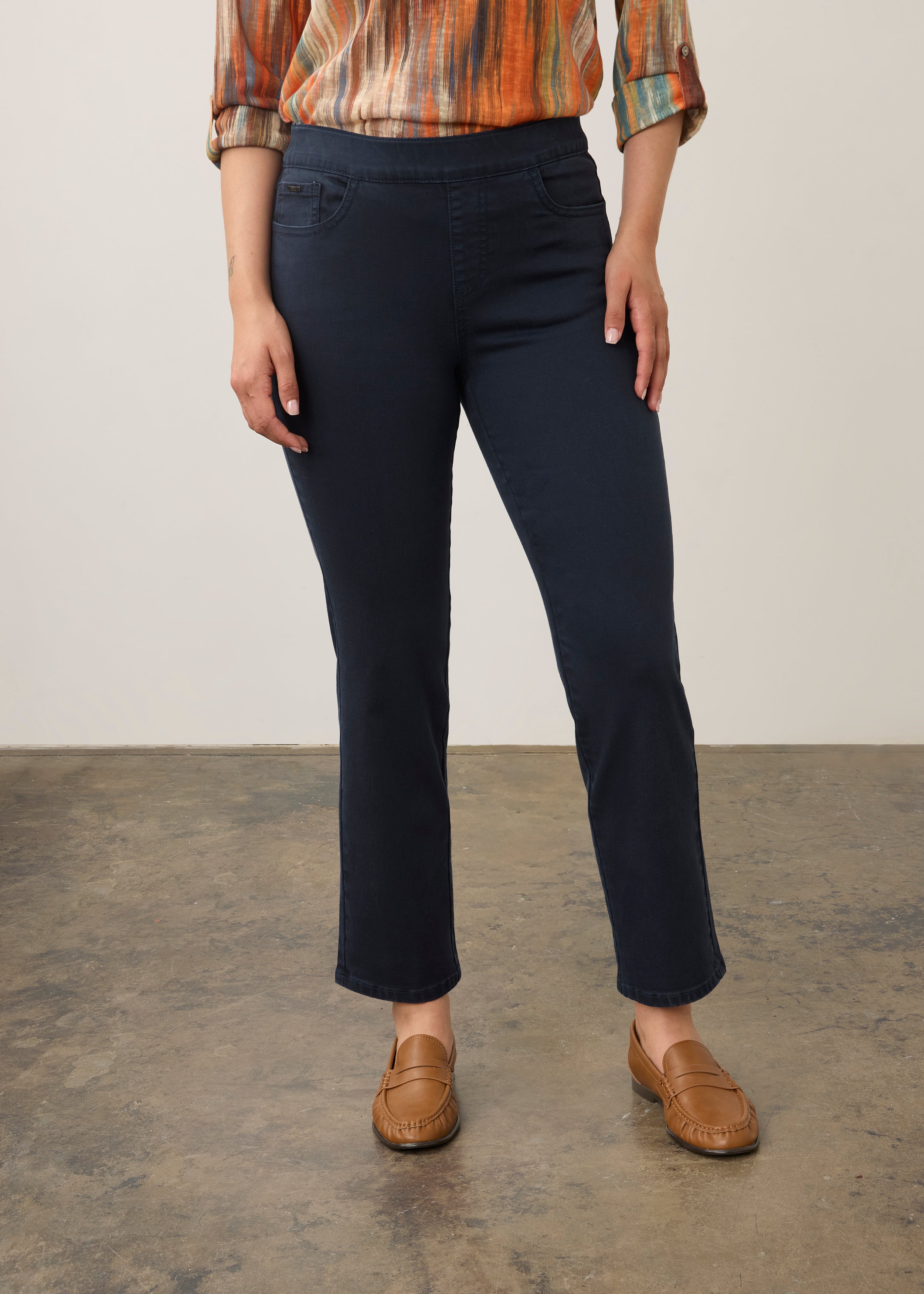 Front view of blueberry pull-on straight ankle denim with mid-rise waist by French Dressing Jeans (FDJ) par French Dressing Jeans (FDJ)