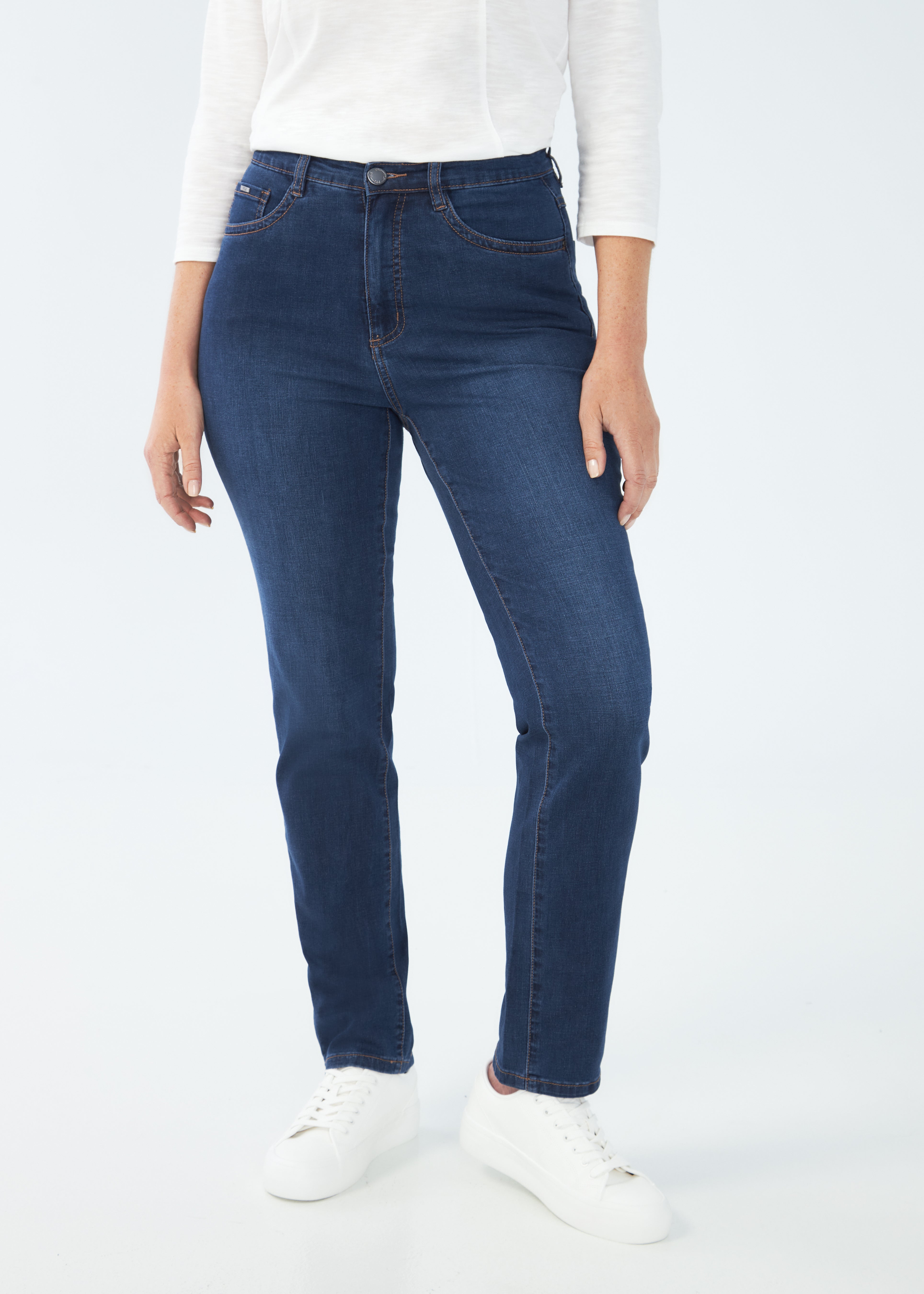 PETITE SUZANNE RELAXED SLIM LEG