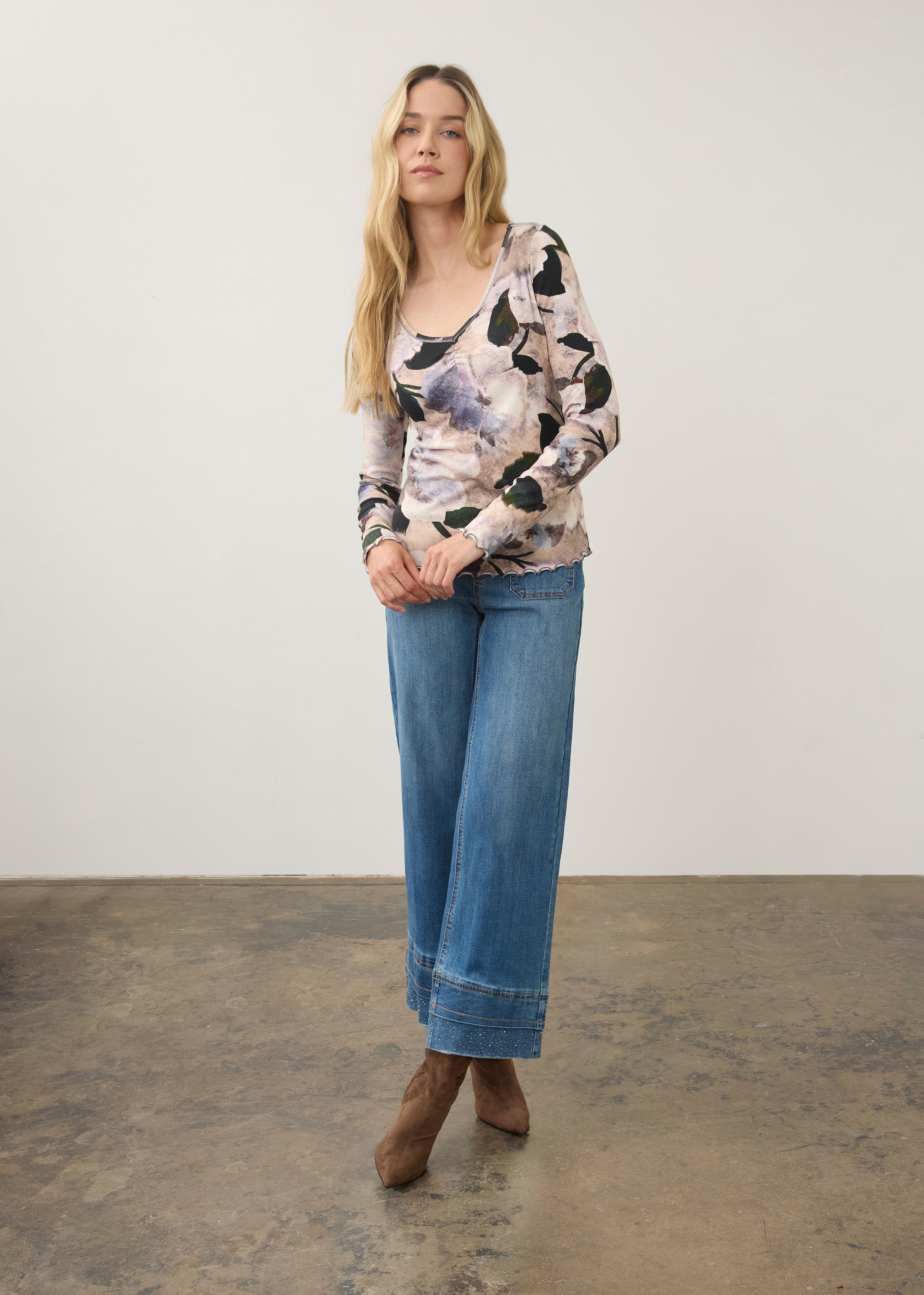 Full body view of floral V-neck top in Winter Taupe with denim jeans, casual look by French Dressing Jeans (FDJ)