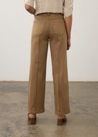 Back view of camel wide-leg denim highlighting patch pockets by French Dressing Jeans (FDJ) par French Dressing Jeans (FDJ)