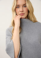 Close-up of grey tunic sweater focusing on ribbed details by French Dressing Jeans (FDJ)