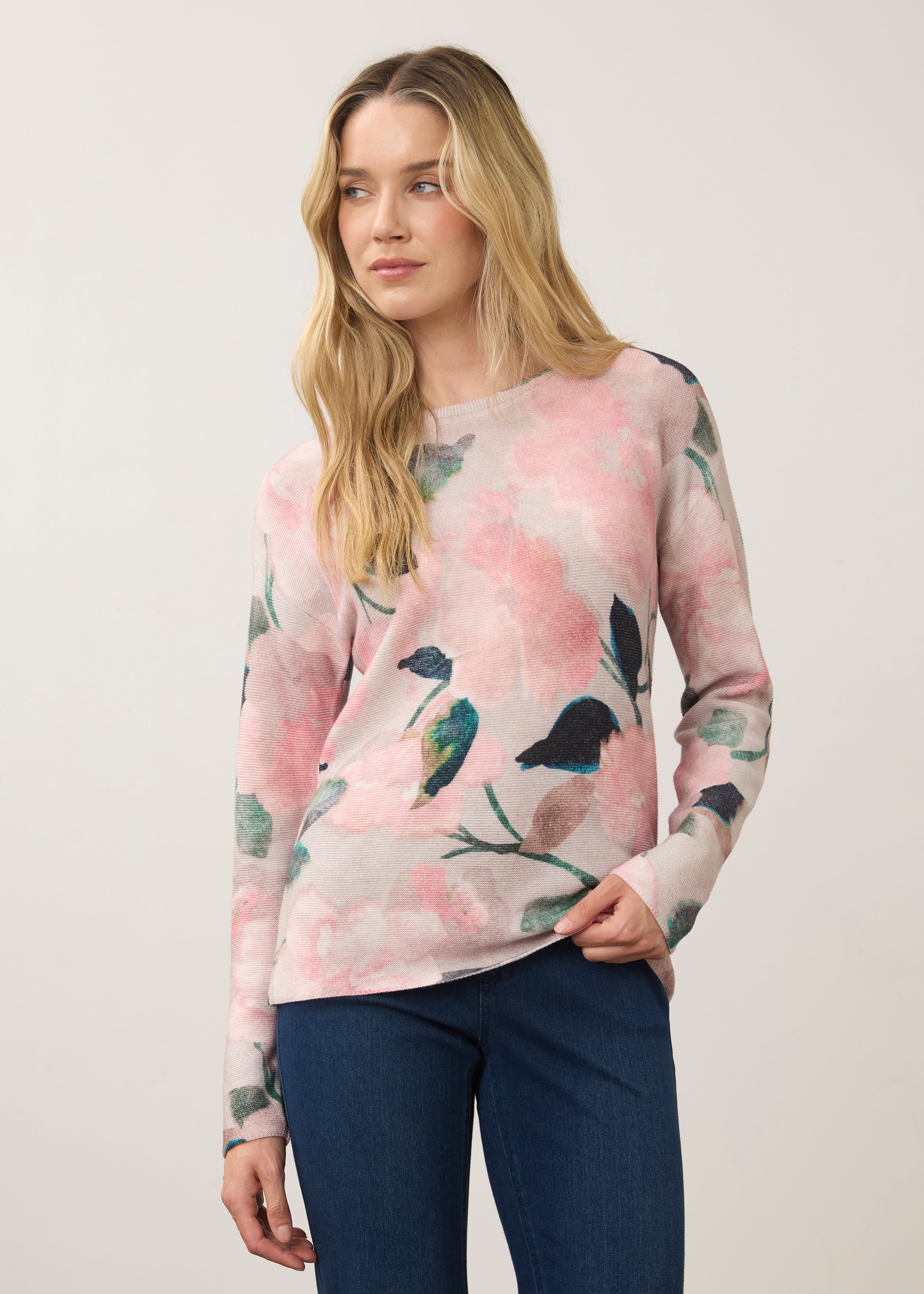Front view of long sleeve printed sweater in De Winter Pink with crew neck by French Dressing Jeans (FDJ)