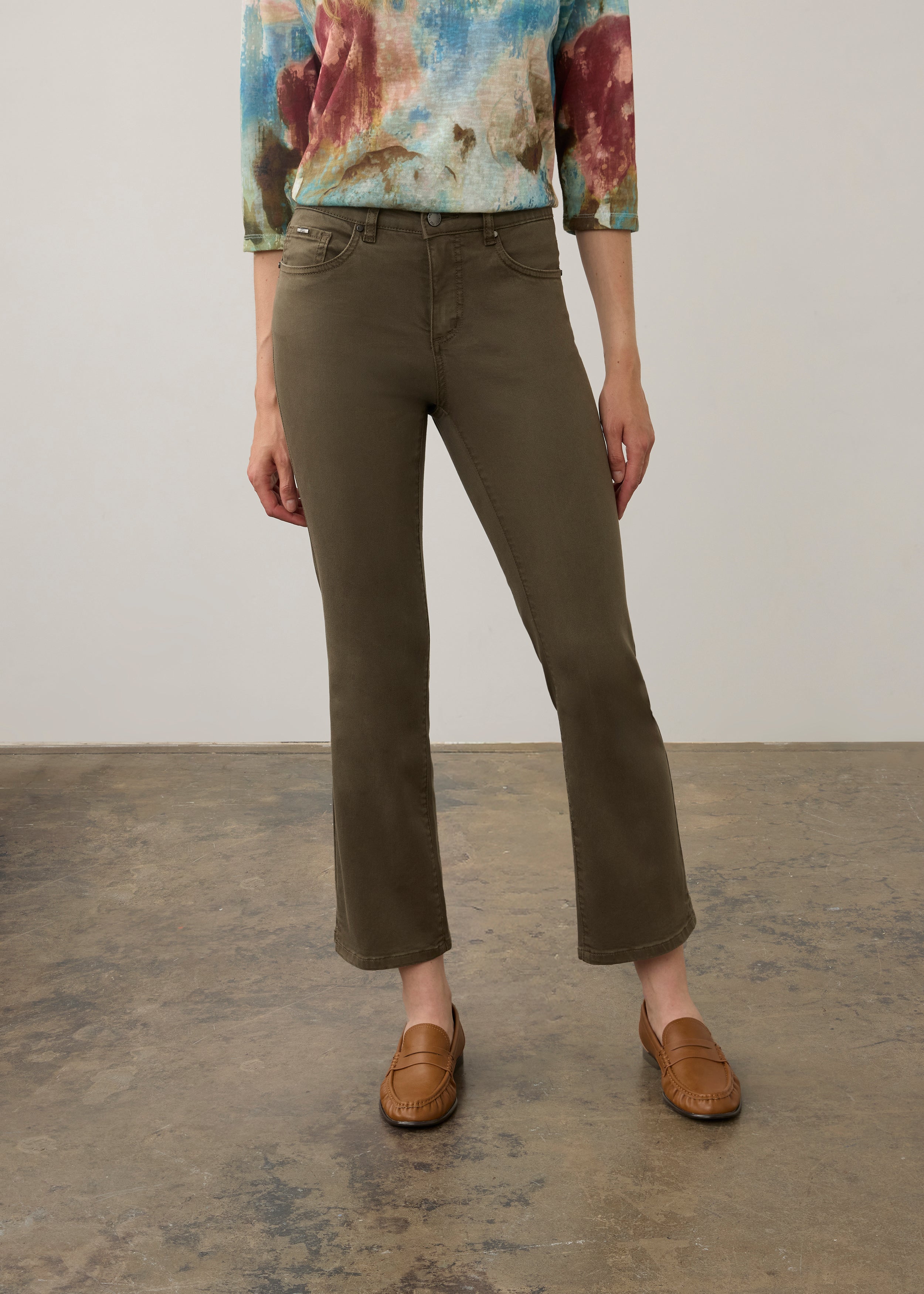 Front view of olive pull-on straight ankle denim with mid-rise fit by French Dressing Jeans (FDJ) par French Dressing Jeans (FDJ)