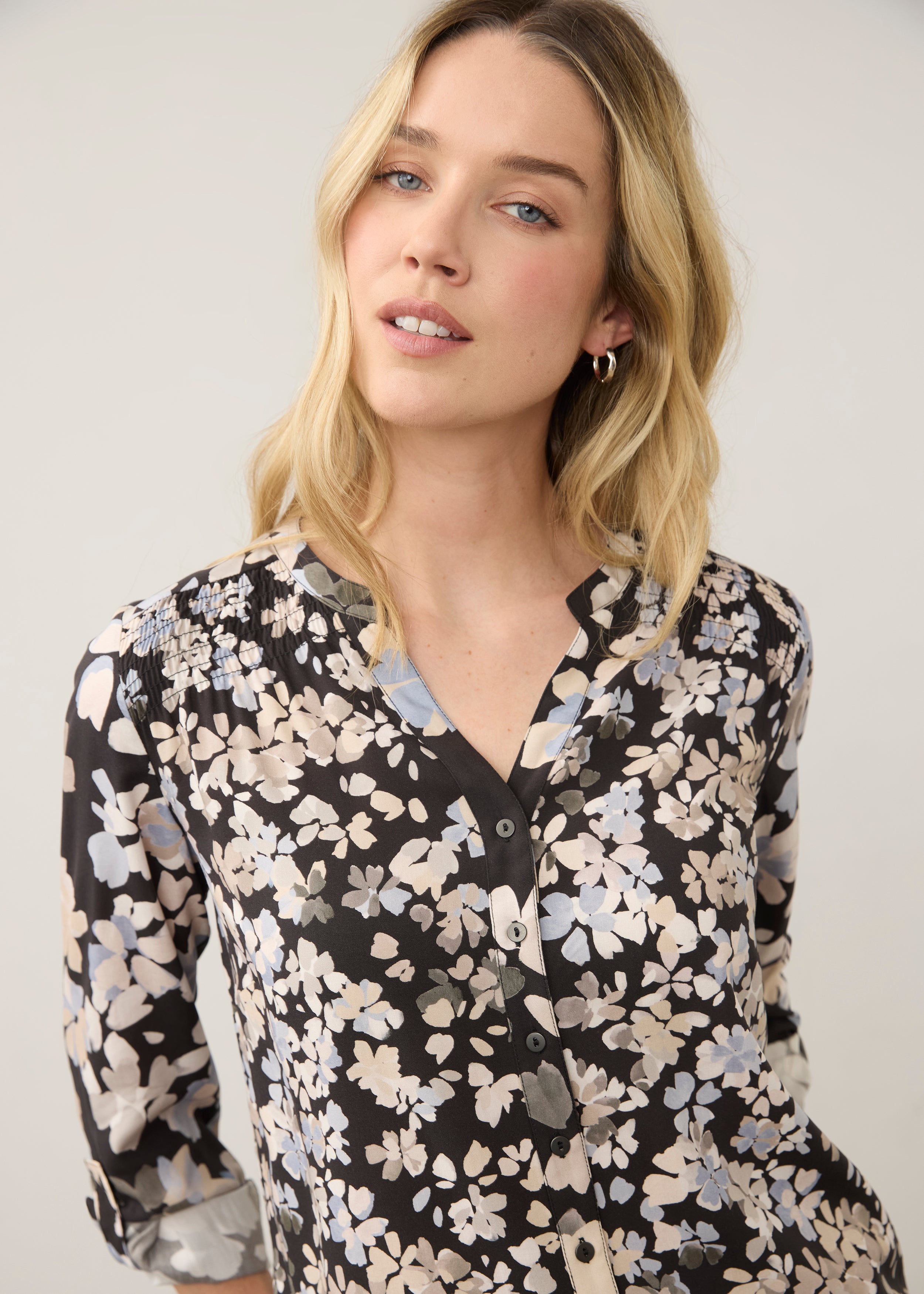 Close-up of floral printed shirt focusing on V-neck detail by French Dressing Jeans (FDJ)