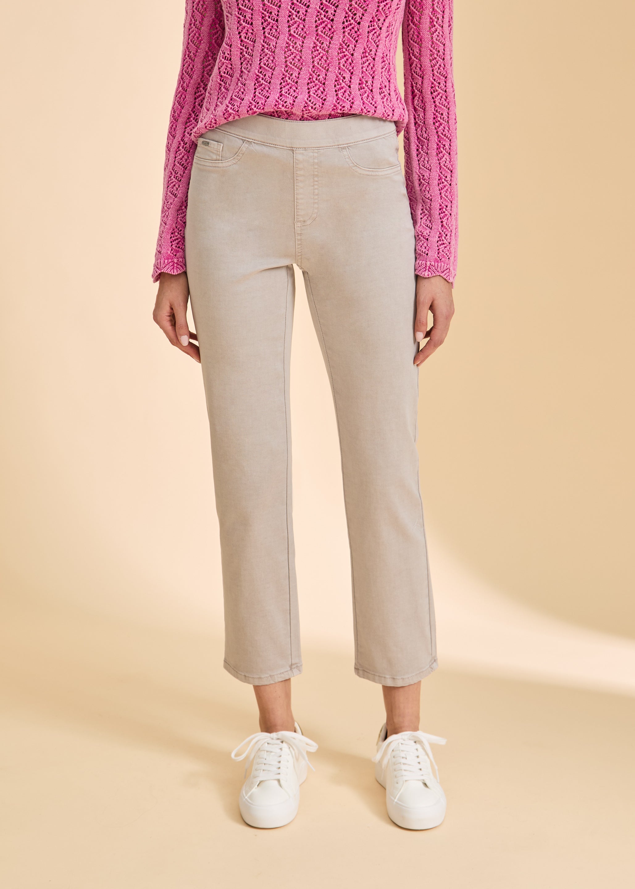 Close-up front view of taupe straight-leg jeans, showing smooth lines by French Dressing Jeans (FDJ)