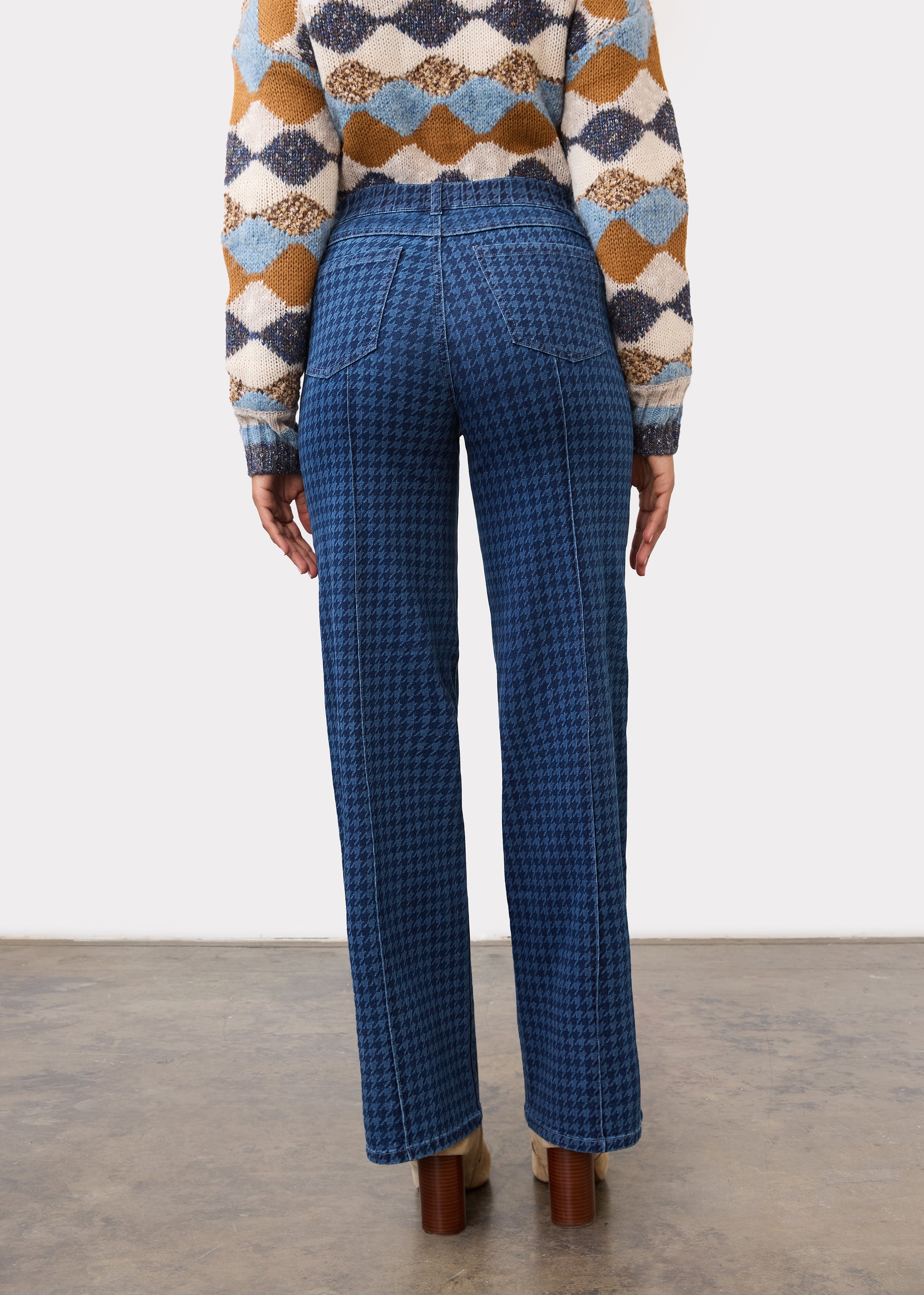 Back view of Pull-On Straight Leg Denim in Hout, highlighting back patch pockets and straight leg fit by French Dressing Jeans (FDJ)