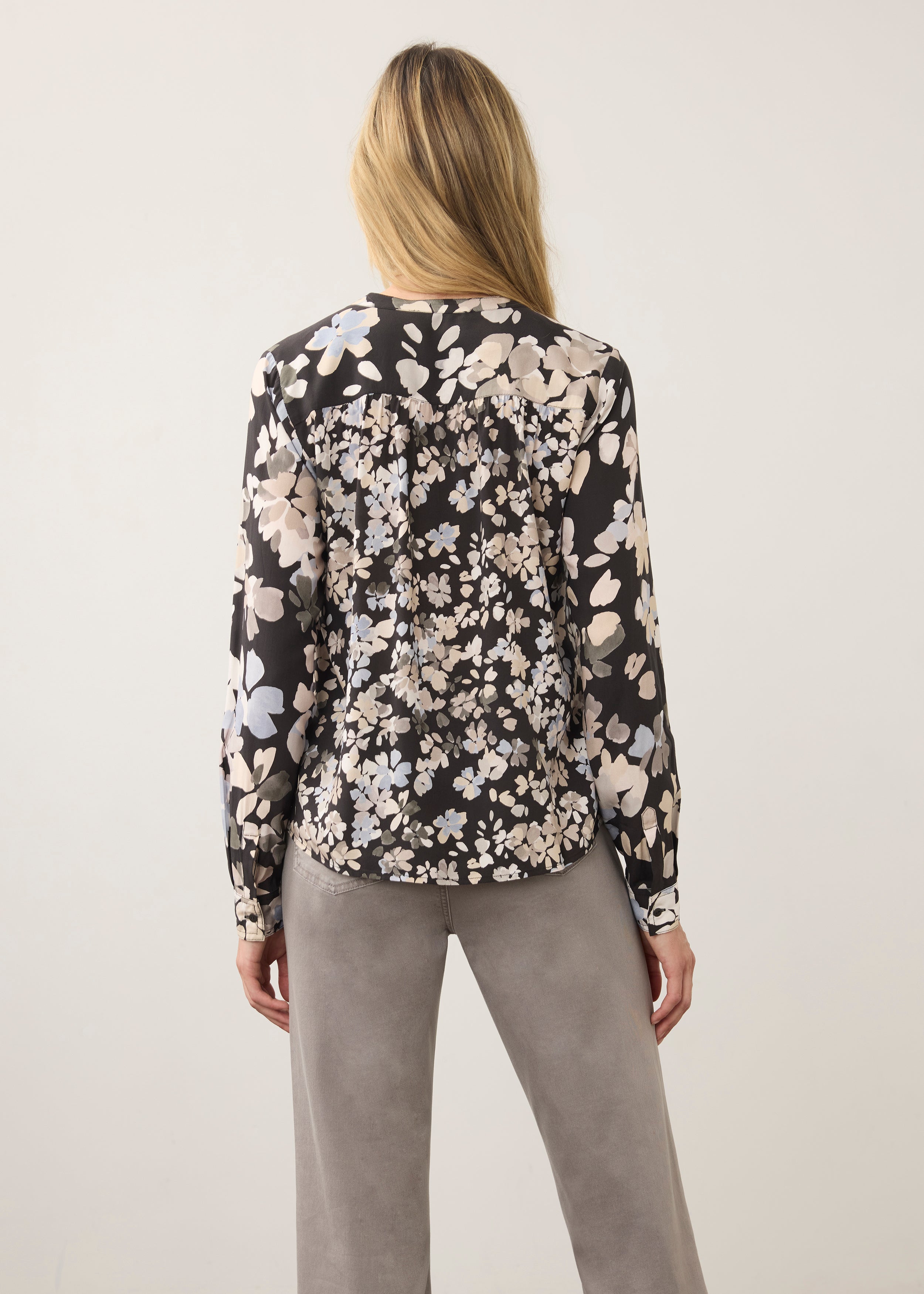 Back view of floral printed shirt showcasing long sleeves by French Dressing Jeans (FDJ)